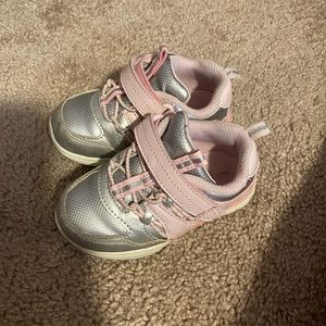 Toddler shoes. Size 6